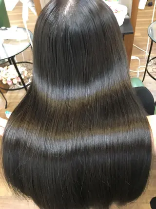 ミディアム カラー SHIORI💜口コ ミNo.1艶カラーのヘアスタイル