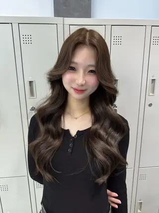ロング カラー ヘアアレンジ 韓国ヘア🖤/透明感 shihoのヘアスタイル