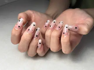 ネイル 🐈‍⬛ Minamiのネイルデザイン