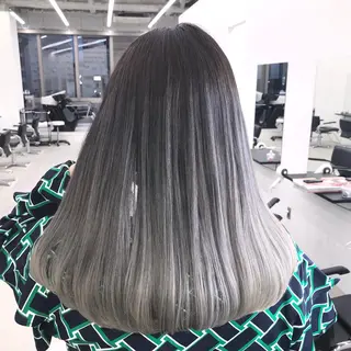 セミロング カラー ブリーチ 透明感HIDEのヘアスタイル