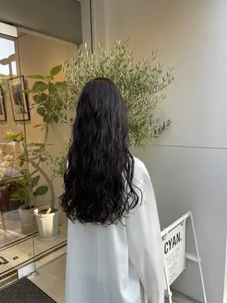 パーマ 崎久保 優菜のヘアスタイル