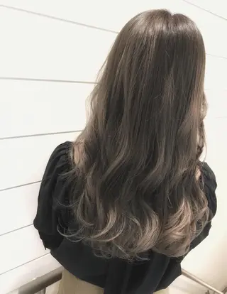 ロング カラー 🍊新宿南口🍊 ERINAのヘアスタイル
