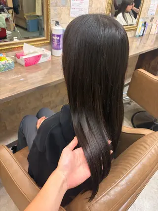ロング 前田 みのりのヘアスタイル