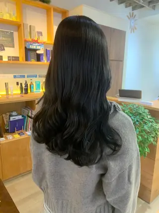ロング アトリエニューヨーク 三ノ輪店のヘアスタイル