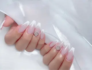 ネイル 🎀M nails✨ ビューティーのネイルデザイン