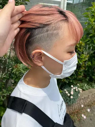 ショート 永沼 真依のヘアスタイル