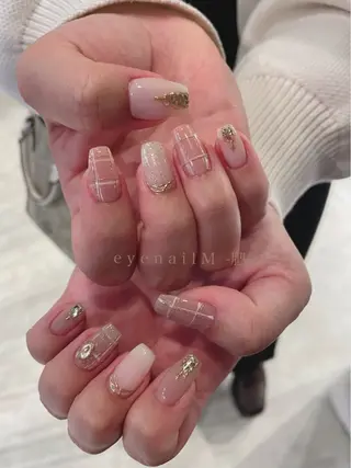 ネイル nailst Hのネイルデザイン