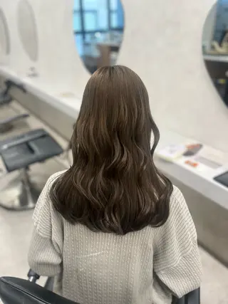 セミロング 大宮レイヤーカット× 透明感カラー rioのヘアスタイル