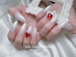 ネイル ネイルサロン ルミア Lumia 店長施術のネイルデザイン