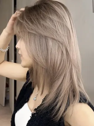 セミロング カラー 荒金 大翔のヘアスタイル