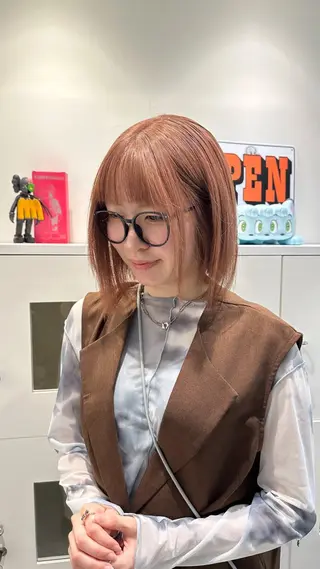 ショート カラー 西野 未桜のヘアスタイル