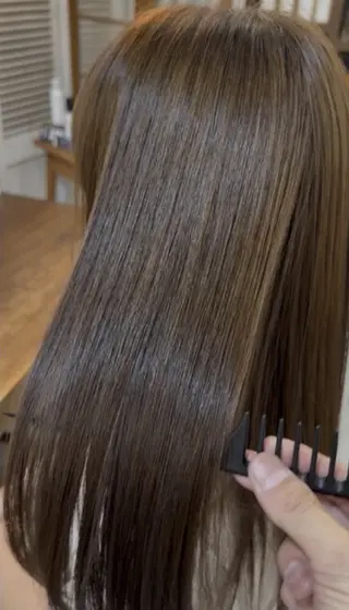 セミロング 長田 仁美のヘアスタイル