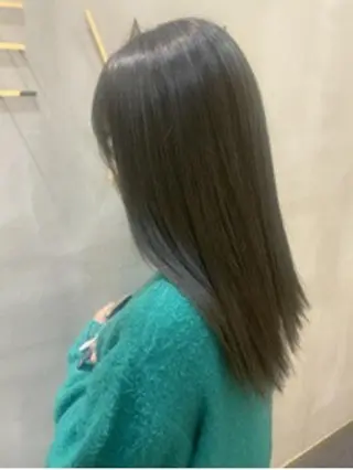 ミディアム カラー パーマ ヘアアレンジ ヘアケア特化型サロン newi 梅田のヘアスタイル