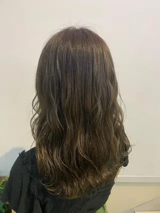 セミロング カラー 透けるbrown カラー🎗♡yukaのヘアスタイル