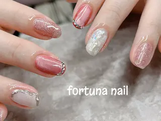 ネイル Nail •Head スパFortunaのネイルデザイン