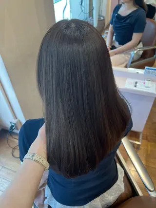 セミロング カラー 'AXIS 栄 Konomiのヘアスタイル