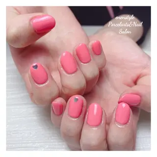 ミディアム ネイル 🐾enen style 🐾のネイルデザイン