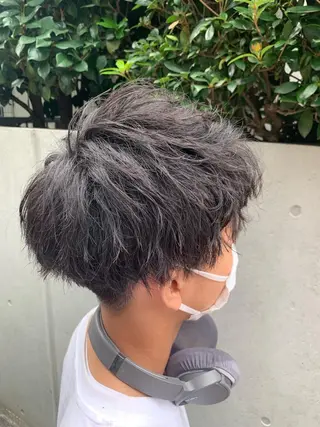ショート パーマ メンズ グランジヘア 無造作ヘアHYUGAのヘアスタイル