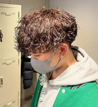 ミディアム パーマ メンズ 横浜駅メンズパーマ師 🌀岩﨑弘成🌀のヘアスタイル