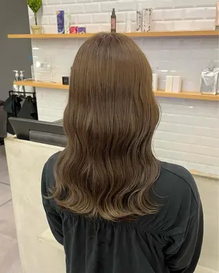 ロング カラー 谷口晴美 透明感カラーのヘアスタイル