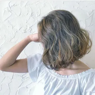 カラー 💇‍♀️ KENのヘアスタイル