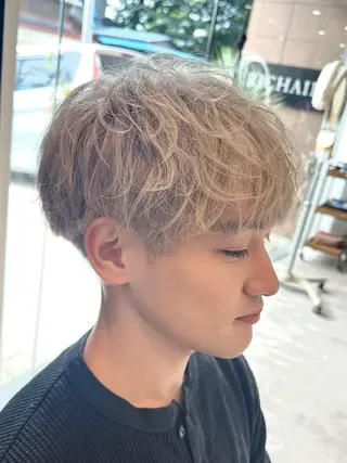 ショート カラー RICHAIR 長嶺旬佑のヘアスタイル