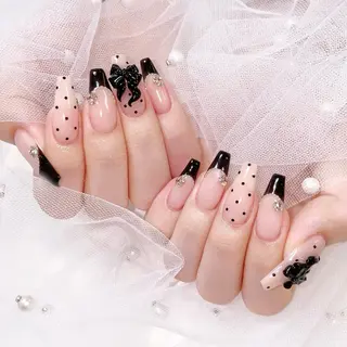 ネイル Yuna NAILSのネイルデザイン