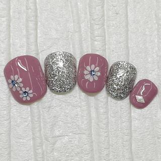ネイル Nail salon Honey Beeのネイルデザイン