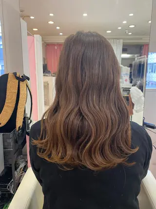 ロング momoka モデル募集のヘアスタイル