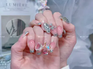 ネイル Luxe Nail Salonのネイルデザイン