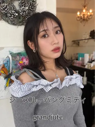 ミディアム カラー grand juteのヘアスタイル