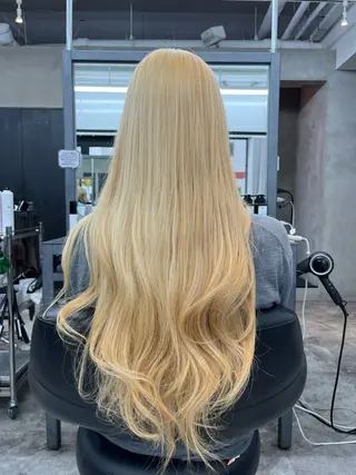 ロング 水戸/ブリーチカラー 中山りくのヘアスタイル