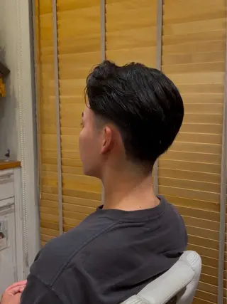 ショート パーマ 椿 大輔のヘアスタイル