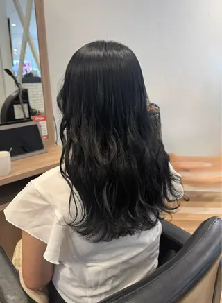 ロング ✨艶/パーマ/長岡 /剣持快吏✨のヘアスタイル