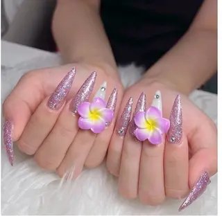 ネイル Lyna 池袋のネイルデザイン