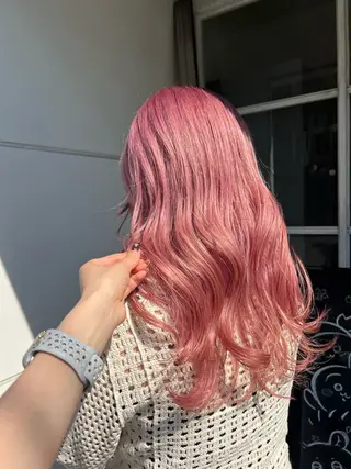 セミロング ワタナベ モカ🦢ダブルカラーのヘアスタイル