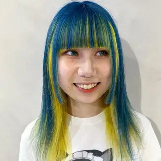 ミディアム カラー デザインカラー/パー マ🦖外岡咲希🦖のヘアスタイル
