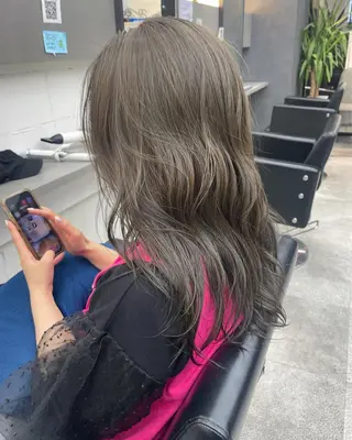 ロング カラー ヘアアレンジ 💙韓国レイヤー 寒色カラー💙のヘアスタイル