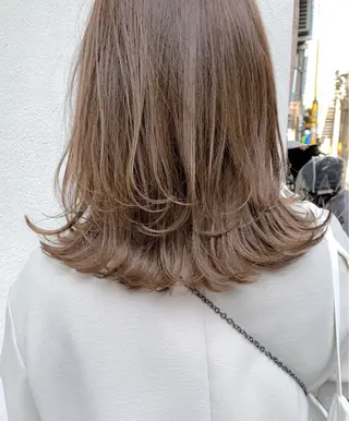 ミディアム カラー 樫原裕二/似合わせ カット/透明感カラーのヘアスタイル