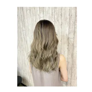 ロング 勝河 怜楊のヘアスタイル