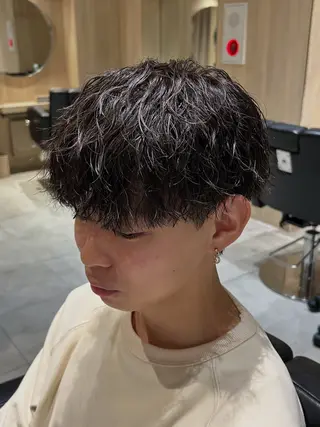 ショート パーマ 松本 愛斗のヘアスタイル