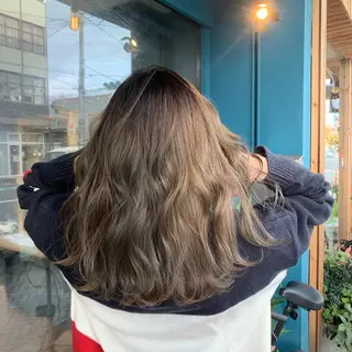 ロング カラー パーマ ヘアアレンジ Loa misakiのヘアスタイル