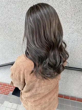 セミロング 熊崎 樹のヘアスタイル