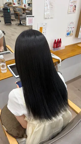 カラー ルプラボウ 石田渚夏のヘアスタイル