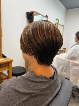ショート カラー Meteor 店長 祝田涼太のヘアスタイル