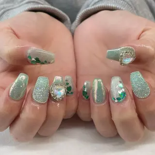 ネイル 💎🐰 saki. m 🐰💎のネイルデザイン