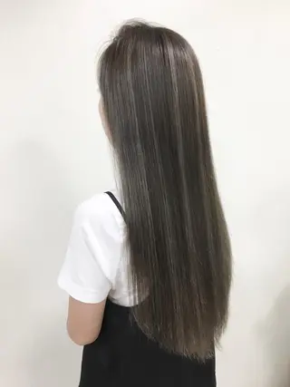 ロング カラー Beach 代表 KENTAのヘアスタイル