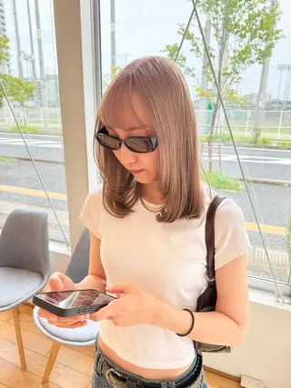 ミディアム カラー 中島 紗來のヘアスタイル