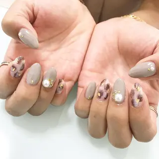 ネイル 板垣 綾乃のネイルデザイン
