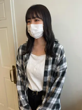 セミロング カラー MIOベージュカラー 柔らかいカラーのヘアスタイル